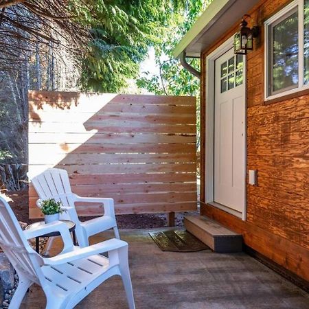 Private Escape! Tiny Home Style Camas Exterior photo